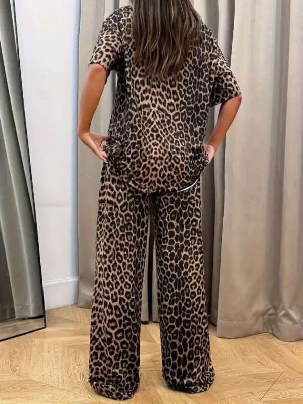 Kadın Kısa Kollu Bisiklet Yaka Iki Iplik Leopar Desenli Bluz Ve Pantolon Ikili Takım - 4