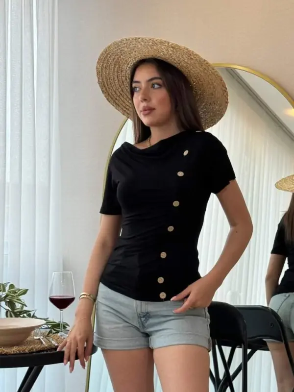 Kadın Kısa Kollu Degaje Yaka Düğme Detay Viskon Bluz - 3