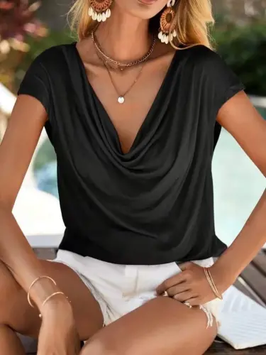 Kadın Kısa Kollu Degaje Yakalı Viskon Bluz - 1