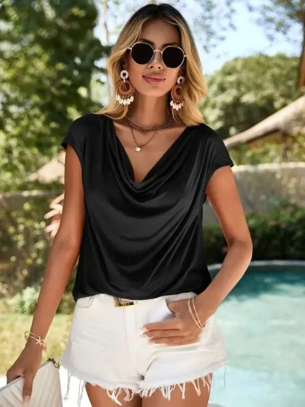 Kadın Kısa Kollu Degaje Yakalı Viskon Bluz - 2