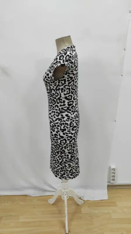 Kadın Kısa Kollu Kare Yakalı Leopar Desenli Dalgıç Elbise - 6