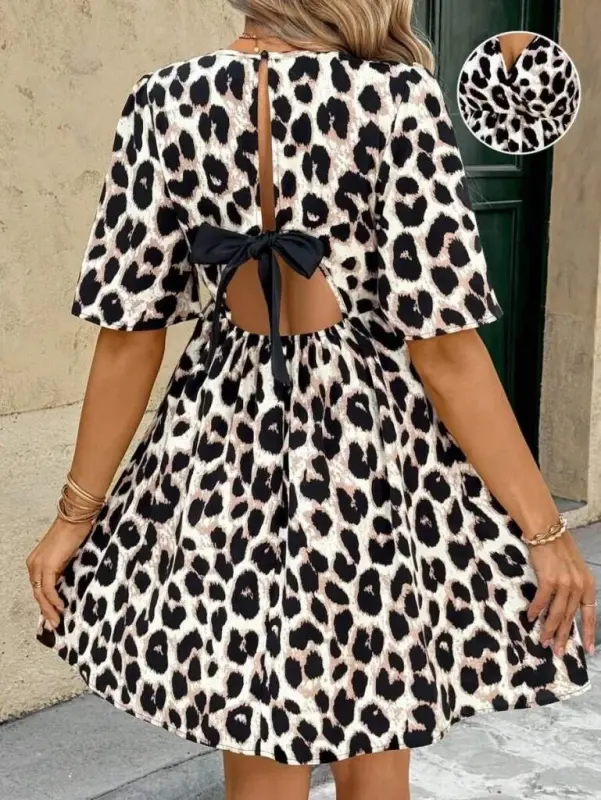 Kadın Kısa Kollu Kruvaze Yakalı Leopar Desenli Mini Süprem Elbise - BÜYÜKBEDENIZ