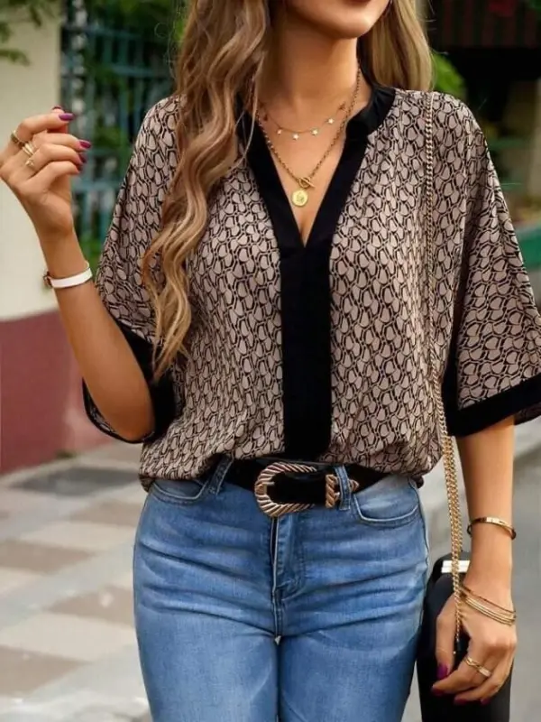 Kadın Kısa Kollu önden şerit Detaylı Desenli Sandy Bluz - BÜYÜKBEDENIZ