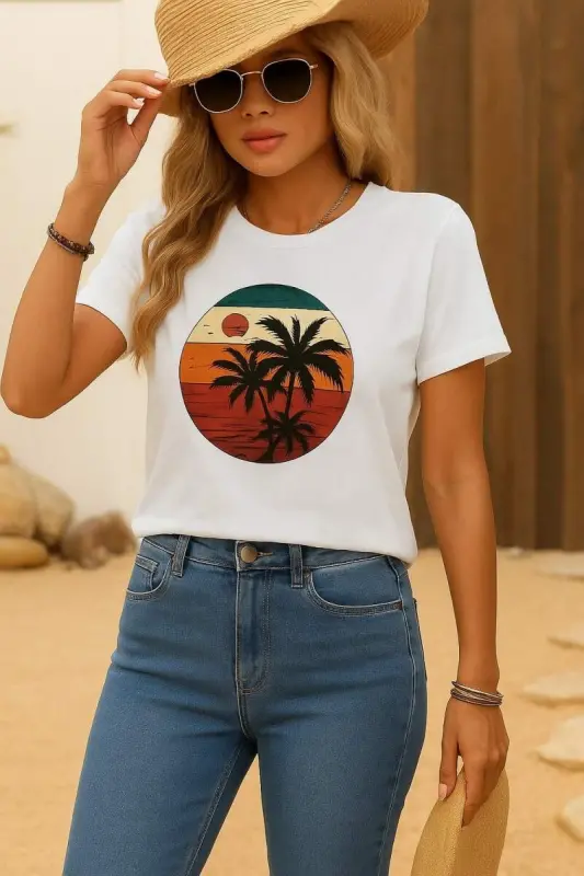 Kadın Kısa Kollu Palmiye Baskılı Viskon T-shirt - BÜYÜKBEDENIZ