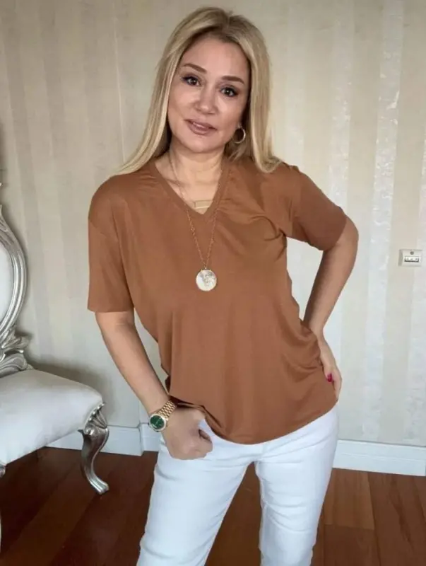 Kadın Kısa Kollu V Yaka Bluz - BÜYÜKBEDENIZ