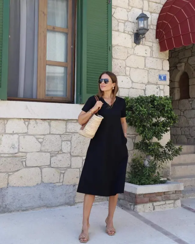 Kadın Kısa Kollu V Yaka Cepli A Kesim Detaylı Viskon Elbise - BÜYÜKBEDENIZ