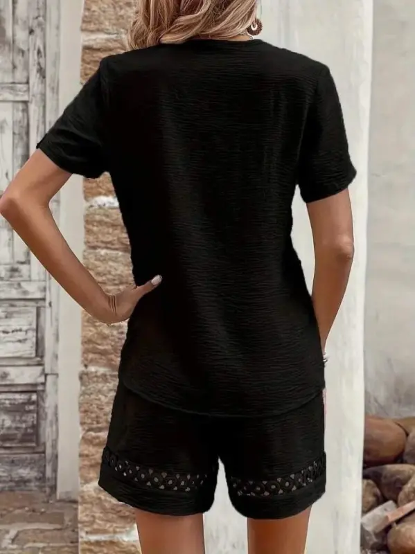 Kadın Kısa Kollu V Yakalı Dantel Detaylı Bürümcük Bluz Ve Short Ikili Takım - 5