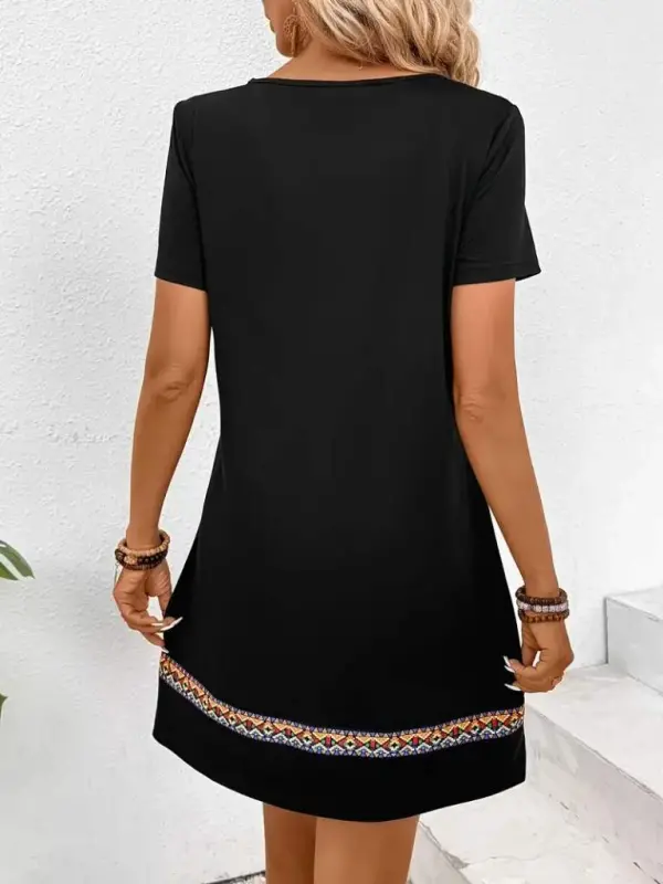 Kadın Kısa Kollu V Yakalı Etnik Desen şerit Detaylı Viskon Elbise - 4