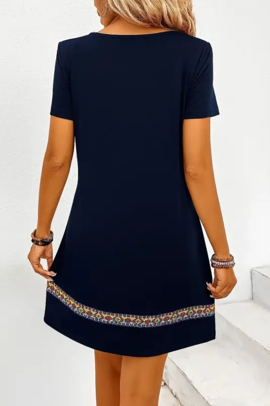 Kadın Kısa Kollu V Yakalı Etnik Desen şerit Detaylı Viskon Elbise - 3