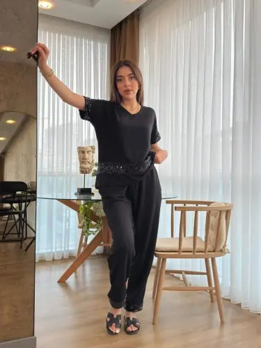 Kadın Kısa Kollu V Yakalı Pul Payetli Viskon Iki Iplik Bluz Ve Pantolon Ikili Takım - 4