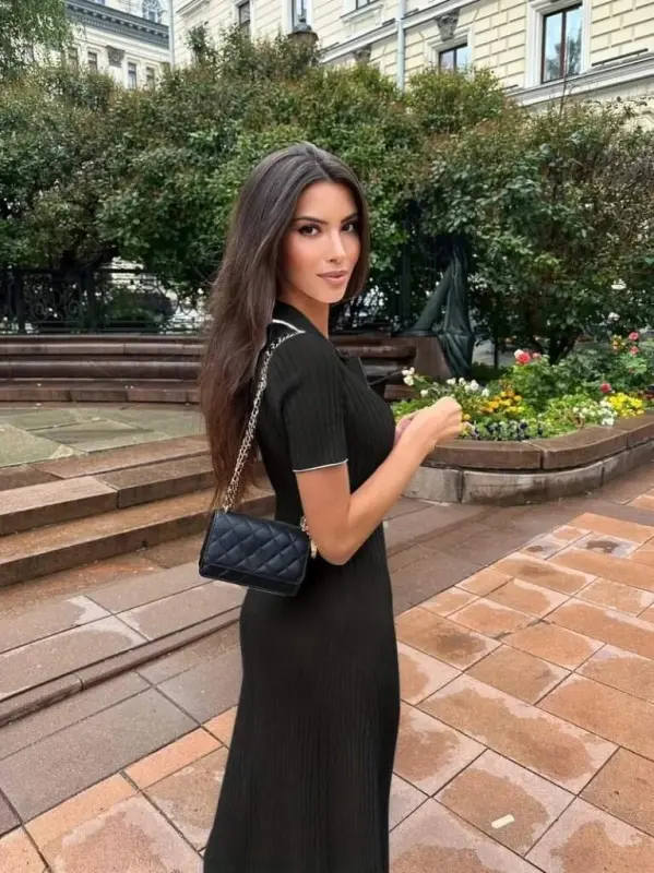 Kadın Kısa Kollu Yakalı önden Düğmeli Maxi Triko Elbise - 2