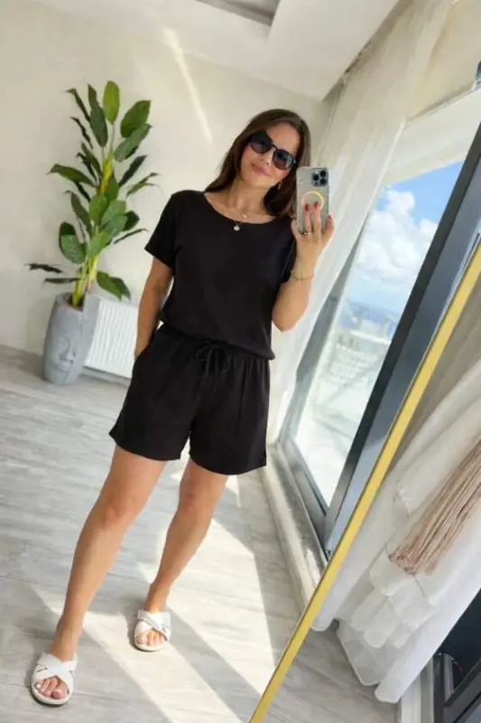 Kadın Kısa Kollu Yakası Açık Modal Bluz Ve Bağcıklı Kısa şort Ikili Takım - 1