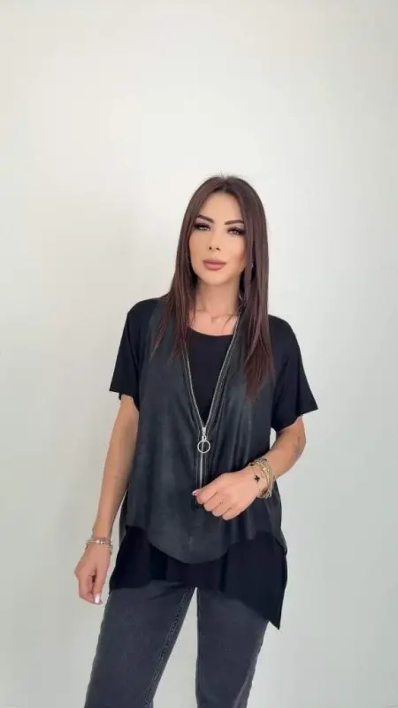 Kadın Kısa Kollu Yuvarlak Yaka Viskon Bluz + Kolsuz Fermuarlı çatlak Deri Yelek - BÜYÜKBEDENIZ
