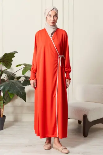 Kadın Kol Detaylı Kruvaze Yaka Biyeli Yandan Bağlamalı Namaz Elbisesi-Turuncu 
