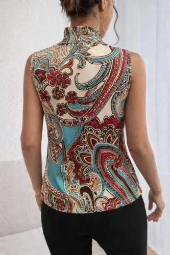 Kadın Kolsuz Balıkçı Yaka Desenli Süprem Bluz - 3