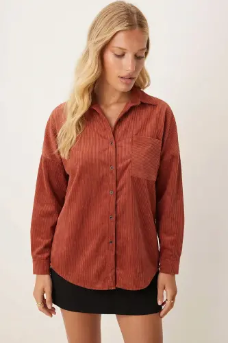Kadın Koyu Kiremit Cepli Oversize İnce Fitilli Kadife Gömlek ARM-24K001076-Koyu Kiremit - ARMONIKA (1)