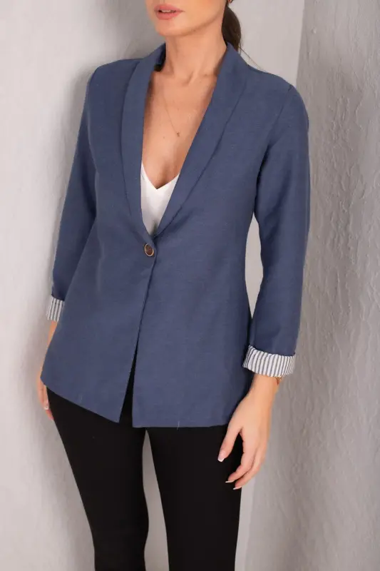 Kadın Koyu Mavi Kol İçi Çizgili Tek Düğmeli Ceket ARM-22K001122-Koyu Mavi - 2