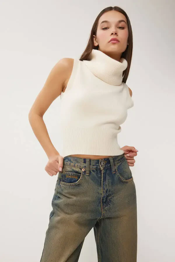 Kadın Koyu Mavi Yüksek Bel Soluk Efektli Baggy Jeans UT00027-Koyu Mavi - 7