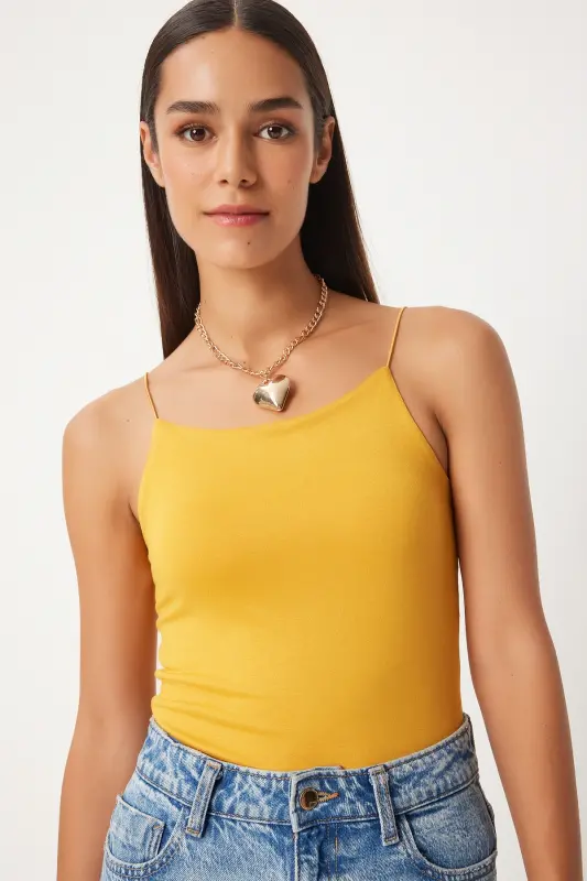 Kadın Koyu Sarı İp Askılı Örme Body Bluz LD00018-Koyu Sarı - HAPPINESS İSTANBUL