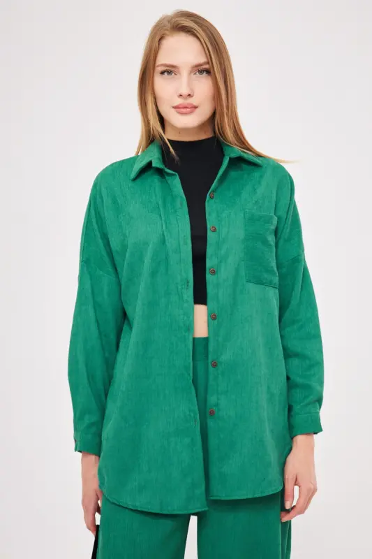 Kadın Koyu Yeşil Cepli Oversize İnce Fitilli Kadife Gömlek ARM-24K001076-Koyu Yeşil - 3