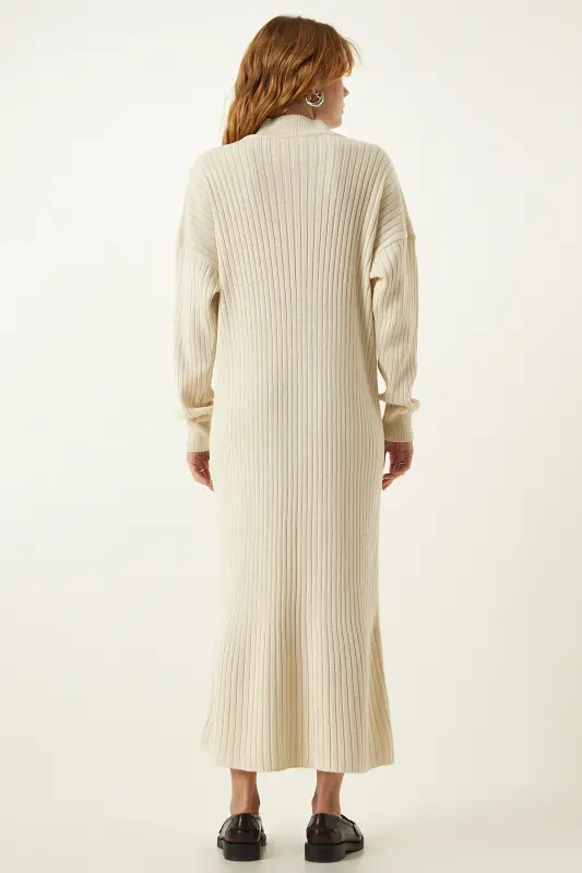Cremefarbenes, geripptes Oversize-Strickkleid für Damen DD01251 - Creme - 5
