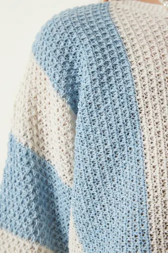 Kadın Krem Gök Mavi Çizgili Mevsimlik Triko Kazak MC00254-Krem Gök Mavi - 4