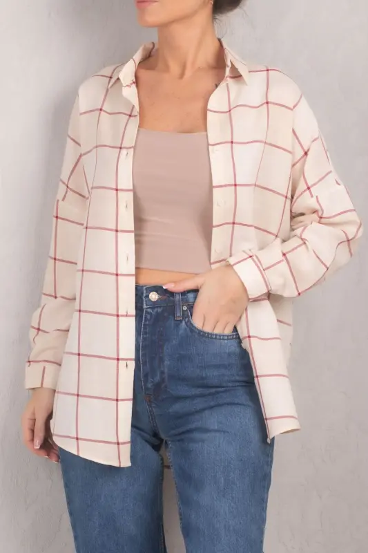 Cremefarbenes Oversize-Lang-Basic-Shirt mit Quadratmuster für Damen ARM-22Y001144 - Creme - 4
