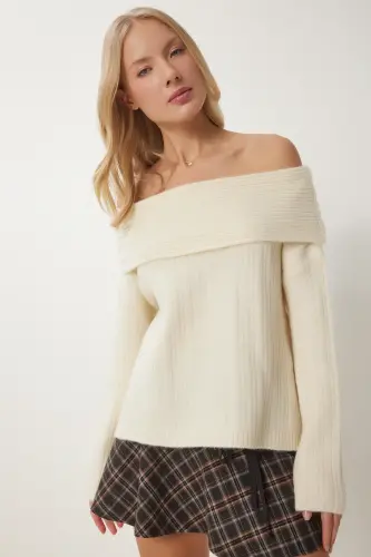 Kadın Krem Madonna Yaka Triko Kazak PF00049-Krem - 2