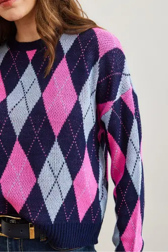 Kadın Lacivert Baklava Desenli Crop Triko Kazak KZK-19000910-Lacivert - 4