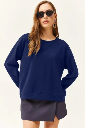 Kadın Lacivert Basic Yumuşak Dokulu Salaş Sweatshirt-Lacivert 