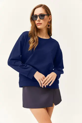 Kadın Lacivert Basic Yumuşak Dokulu Salaş Sweatshirt - Lacivert - 3