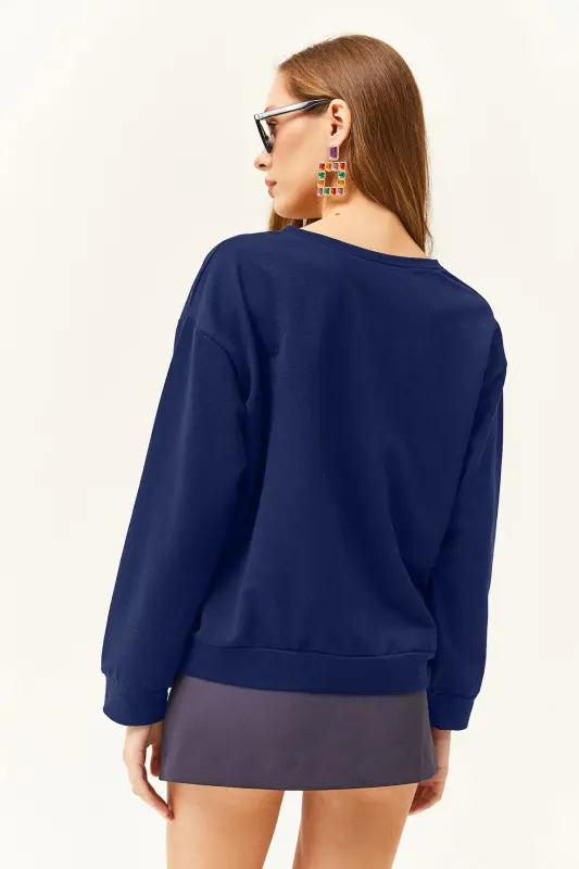 Kadın Lacivert Basic Yumuşak Dokulu Salaş Sweatshirt - Lacivert - 5