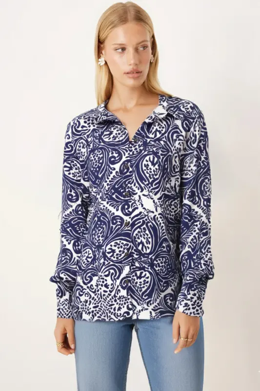 Kadın Lacivert-Beyaz Desenli Uzun Kol Gömlek ARM-22K001123-Lacivert - 2