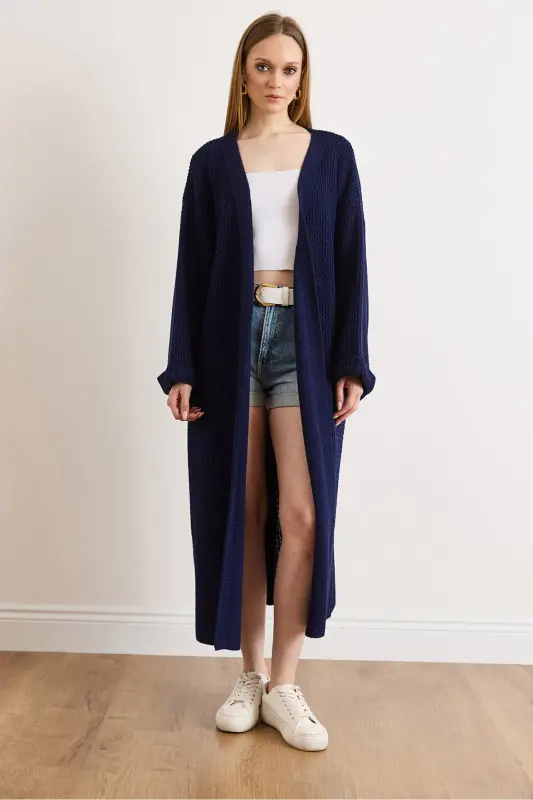 Kadın Lacivert Manşeti Katlamalı Maxi Triko Hırka HRK-19000297-Lacivert - 2