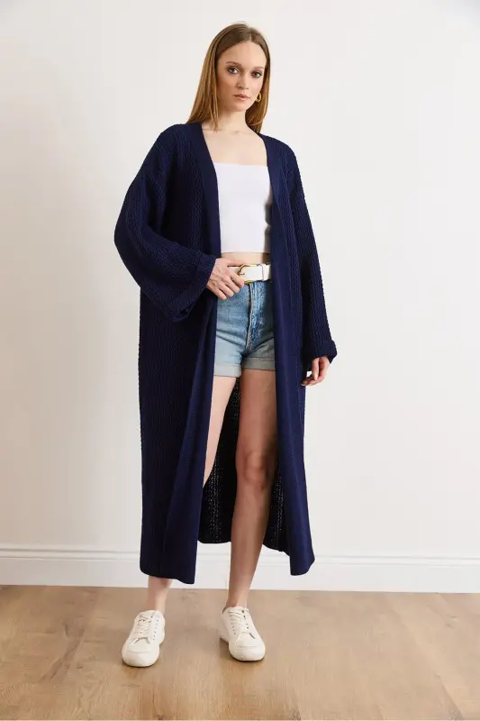 Kadın Lacivert Manşeti Katlamalı Maxi Triko Hırka HRK-19000297-Lacivert - 3