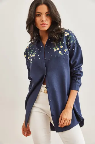 Kadın Lacivert Nakışlı İncili Yün Efektli Oversize Kışlık Gömlek GML-19001159-Lacivert - 5