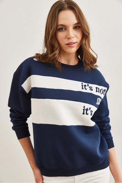 Kadın Lacivert Omuz Kalp Nakışlı Şardonlu Sweatshirt SWT-19000705 - Lacivert - 5