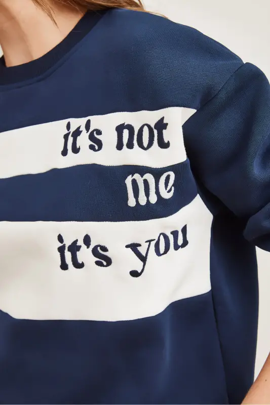 Kadın Lacivert Omuz Kalp Nakışlı Şardonlu Sweatshirt SWT-19000705 - Lacivert - 6