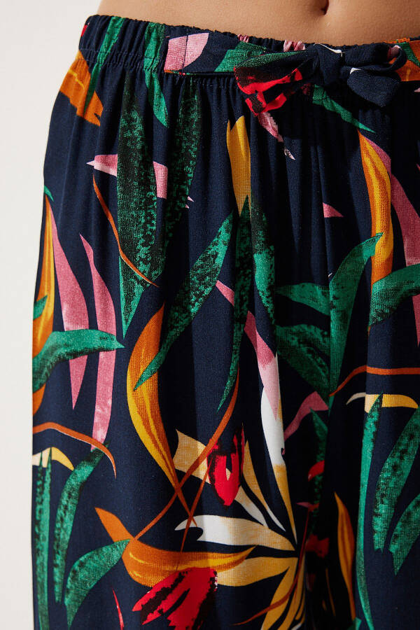 Kadın Lacivert Sarı Desenli Dökümlü Viskon Palazzo Pantolon EN00606-Lacivert Sarı - 5