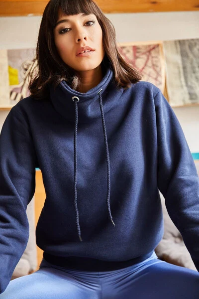 Kadın Lacivert Uzun Boğazlı Yumuşak Dokulu Kalın Sweatshirt SWT-19000189-Lacivert - 2