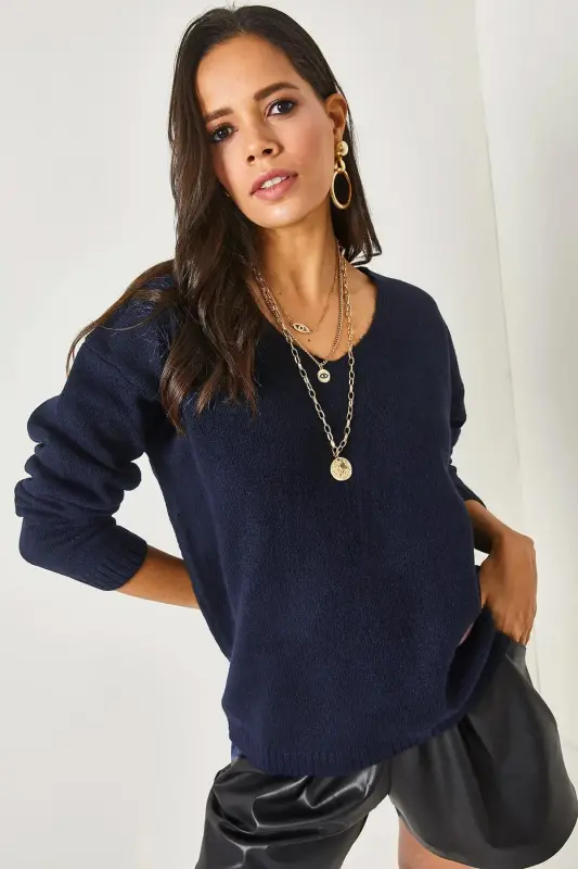 Kadın Lacivert V Yaka Yumuşak Dokulu Triko Kazak KZK-19000598-Lacivert - 3