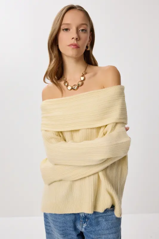 Kadın Latte Madonna Yaka Triko Kazak PF00049-Pembe - 4