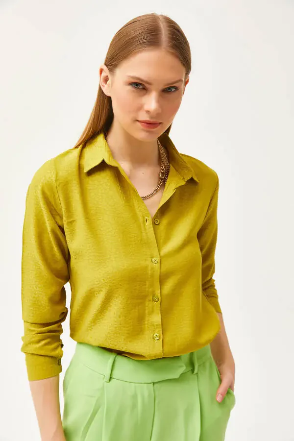 Kadın Leopar Yağ Yeşili Jakarlı Saten Detaylı Dokuma Gömlek GML-19001173-Leopar Yağ Yeşili - 4