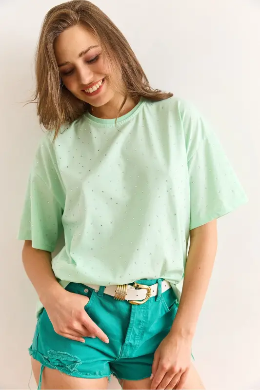 Mintgrünes Damen-T-Shirt mit Steindetail und normaler Passform TSH-19000831 - Mintgrün - 5
