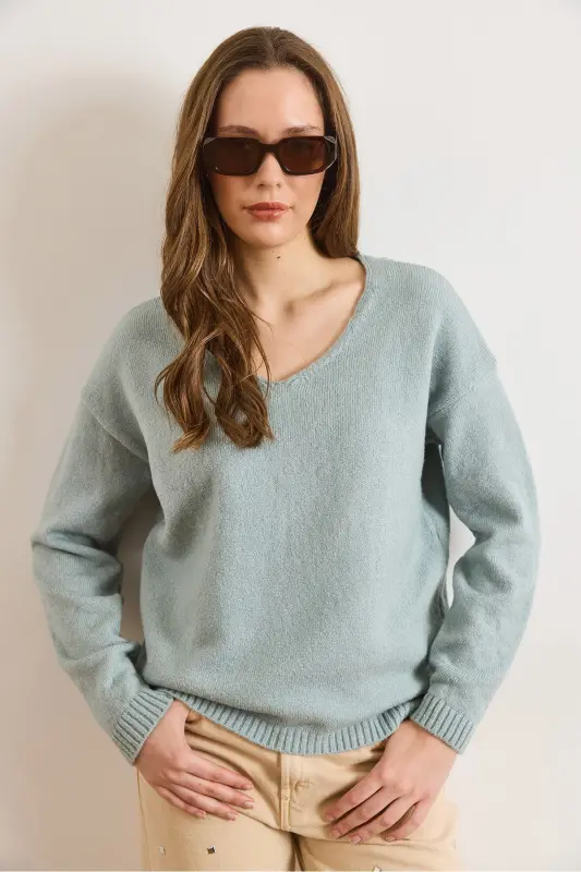 Kadın Mint Yeşili V Yaka Yumuşak Dokulu Triko Kazak KZK-19000598-Mint Yeşili - 6