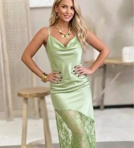 Kadın Omuz Askılı Fantel Güpür Transparan Detay Saten Elbise - 1