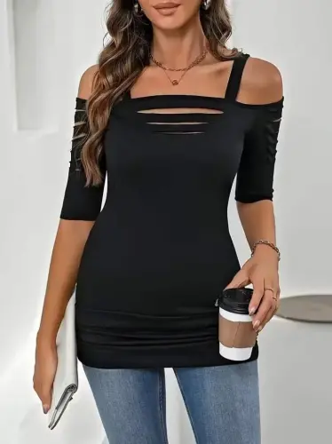 Kadın Omuzlardan Açık Askılı Lazer Kesim Detaylı Viskon Bluz - 1