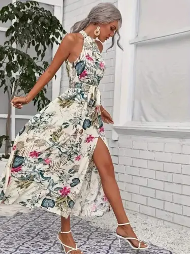 Kadın Omuzlardan Açık Halter Yakalı Yırtmaçlı çiçek Desenli Süprem Elbise - 4