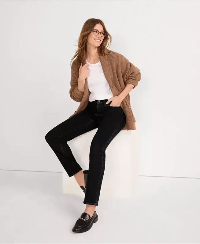 Women's Mid Rise Straight Leg Jeans - Black - 4