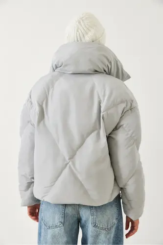 Kadın Oversize Şişme Mont-Gri 